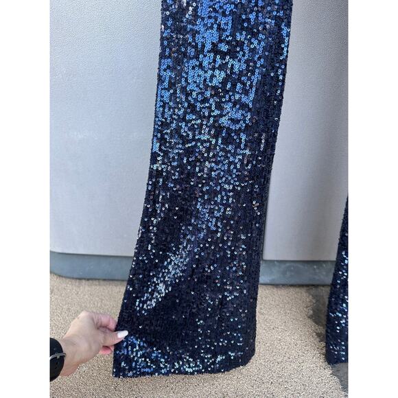 Guess by Marciano All Over Sequin Cropped Top & High Rise Flare Leg Pants Set XS - Picture 5 of 15